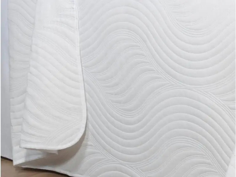 Set 1 Copriletto Boutis in Microfibra Ultrasonic + 2 Copriguanciale - Wave Bianco - Life&Color